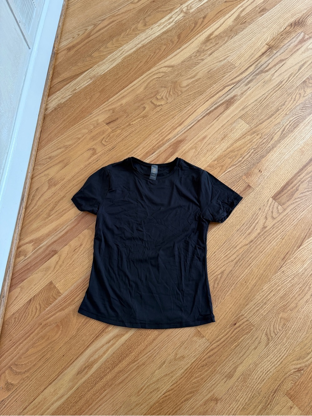 Rhone women’s black t shirt basic tee